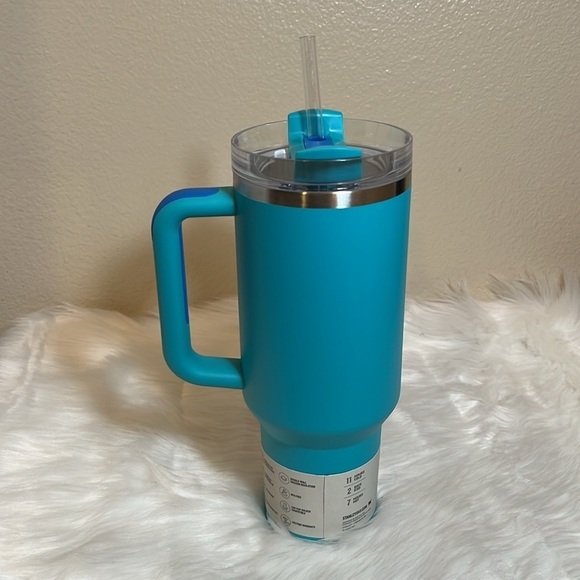 Stanley Aqua 40 oz Stainless Steel H2.0 FlowState Quencher Tumbler - Picture 2 of 8